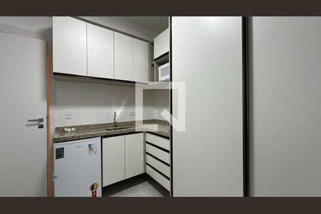 Sala/Quarto/Cozinha integrada de casa de condomínio para alugar com 1 quarto, 18m² em Vila Izabel, Curitiba