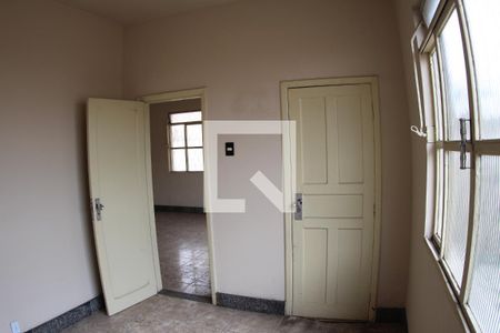 Quarto 1 de casa para alugar com 4 quartos, 180m² em Conjunto California, Belo Horizonte