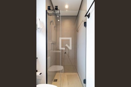 Banheiro de kitnet/studio para alugar com 1 quarto, 29m² em Pompeia, São Paulo