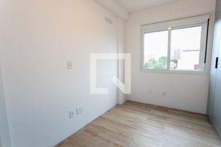 Quarto 1 de apartamento para alugar com 3 quartos, 88m² em Passo da Areia, Porto Alegre