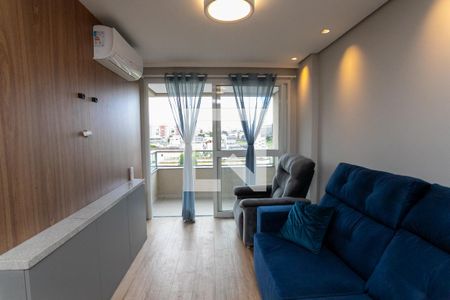 Sala de apartamento para alugar com 3 quartos, 88m² em Passo da Areia, Porto Alegre