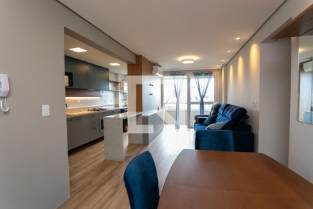 Sala de apartamento para alugar com 3 quartos, 88m² em Passo da Areia, Porto Alegre