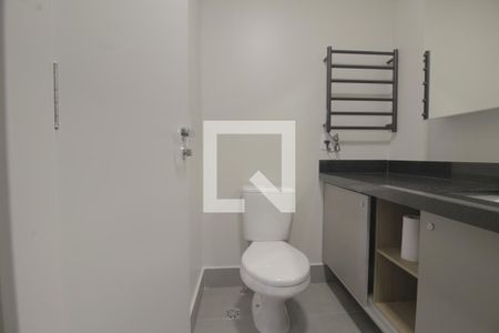 Banheiro de apartamento à venda com 1 quarto, 38m² em Marechal Rondon, Canoas