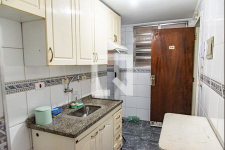 Cozinha de apartamento para alugar com 1 quarto, 29m² em Liberdade, São Paulo