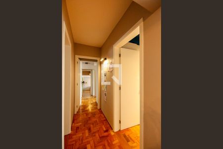 Corredor  de apartamento à venda com 2 quartos, 105m² em Indianópolis, São Paulo