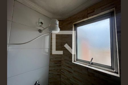 Banheiro de apartamento para alugar com 2 quartos, 70m² em Alvorada, Contagem