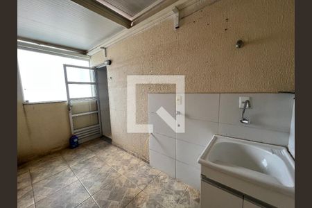 Área de Serviço de apartamento para alugar com 2 quartos, 70m² em Alvorada, Contagem