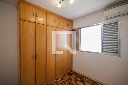 Quarto 1 de casa para alugar com 4 quartos, 329m² em Jardim Monte Kemel, São Paulo