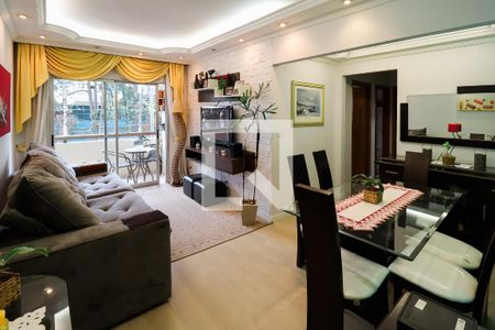 Sala de apartamento para alugar com 3 quartos, 70m² em Vila Gumercindo, São Paulo