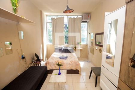 Quarto de kitnet/studio para alugar com 1 quarto, 30m² em Centro, Rio de Janeiro