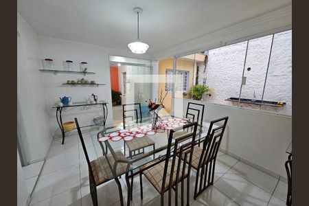 Sala de Jantar de casa à venda com 3 quartos, 250m² em Jardim Morro Verde, São Paulo