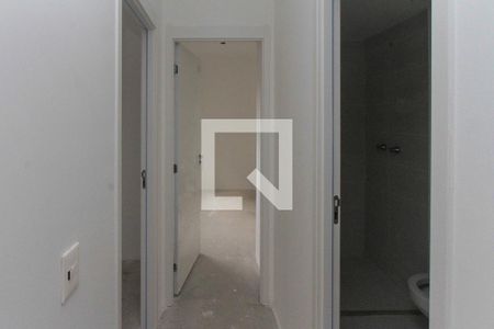 Corredor de apartamento para alugar com 2 quartos, 48m² em Vila Independencia, São Paulo