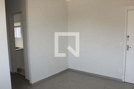 Sala de apartamento para alugar com 2 quartos, 45m² em Petrópolis, Cotia