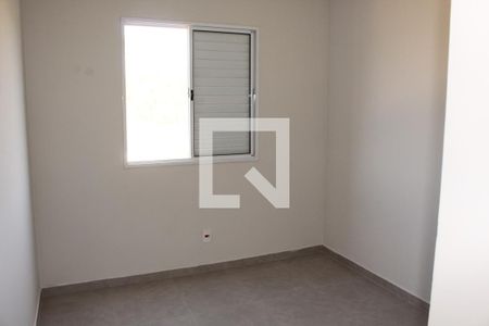 Quarto 2 de apartamento para alugar com 2 quartos, 45m² em Petrópolis, Cotia