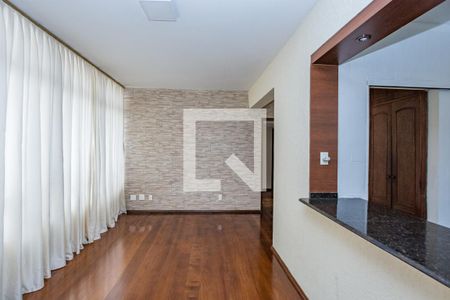 Sala 1 de apartamento à venda com 3 quartos, 250m² em Santa Lúcia, Belo Horizonte