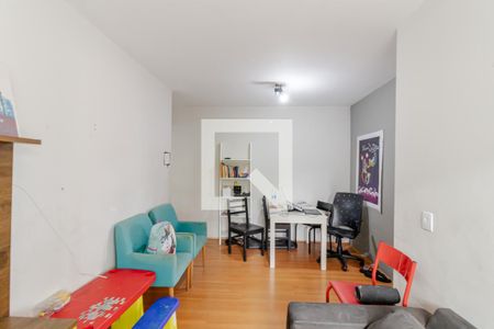 Sala de apartamento à venda com 3 quartos, 51m² em Vila Gumercindo, São Paulo