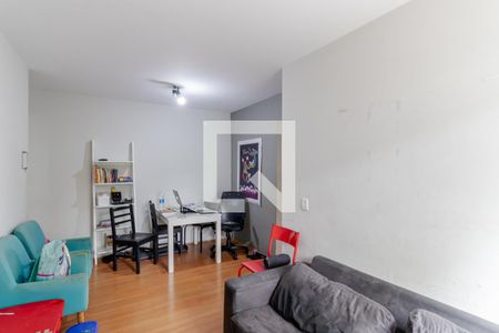 Sala de apartamento à venda com 3 quartos, 51m² em Vila Gumercindo, São Paulo