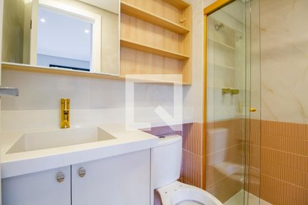 Banheiro de kitnet/studio para alugar com 1 quarto, 28m² em Pinheiros, São Paulo