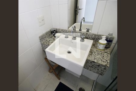 Apartamento para alugar com 80m², 2 quartos e 2 vagas Apartamento para alugar com 80m², 2 quartos e 2 vagasBanheiro da Suíte