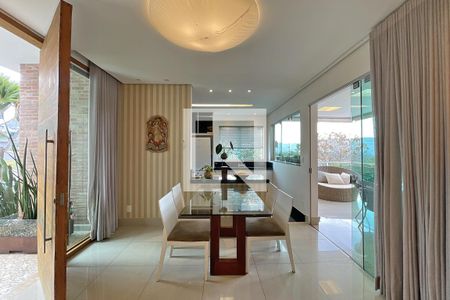 Casa de Condomínio à venda com 3 quartos, 330m² em Mirante da Mata, Nova Lima