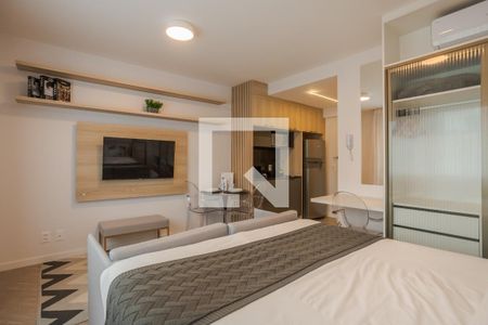 Quarto  de kitnet/studio à venda com 1 quarto, 27m² em Mont’serrat, Porto Alegre