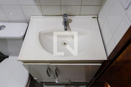 Banheiro de apartamento para alugar com 2 quartos, 58m² em Vila Amélia, São Paulo