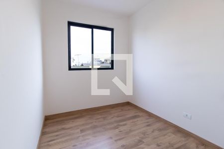 Quarto 1 de apartamento para alugar com 2 quartos, 58m² em Alto Boqueirão, Curitiba