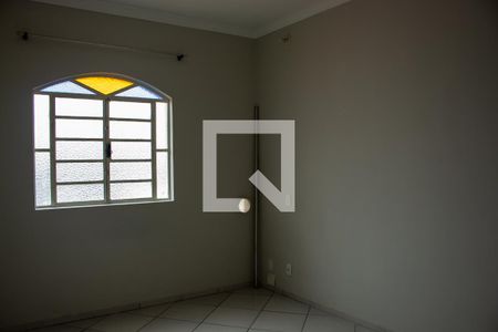 Quarto 1 de casa para alugar com 2 quartos, 64m² em Jardim Tremembe, São Paulo