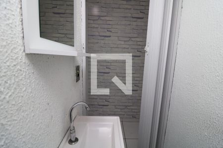 Lavabo de casa para alugar com 3 quartos, 100m² em Jardim Vila Formosa, São Paulo