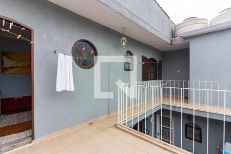 Casa à venda com 176m², 3 quartos e 4 vagas Casa à venda com 176m², 3 quartos e 4 vagasSacada