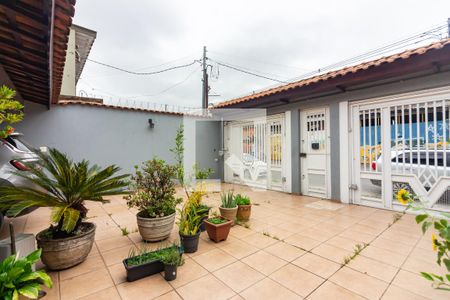 Casa à venda com 176m², 3 quartos e 4 vagas Casa à venda com 176m², 3 quartos e 4 vagasGaragem