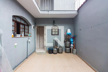 Casa à venda com 176m², 3 quartos e 4 vagas Casa à venda com 176m², 3 quartos e 4 vagasQuintal e Área de Serviço