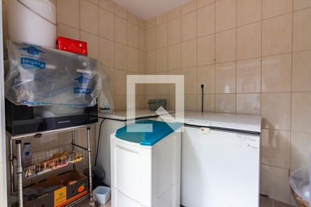 Casa à venda com 176m², 3 quartos e 4 vagas Casa à venda com 176m², 3 quartos e 4 vagasQuintal e Área de Serviço