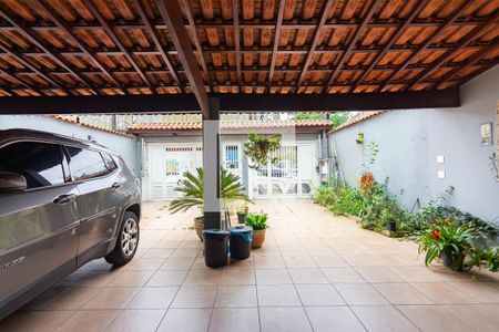 Casa à venda com 176m², 3 quartos e 4 vagas Casa à venda com 176m², 3 quartos e 4 vagasGaragem