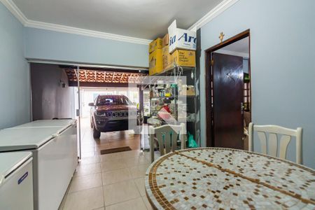 Casa à venda com 176m², 3 quartos e 4 vagas Casa à venda com 176m², 3 quartos e 4 vagasHall de Entrada