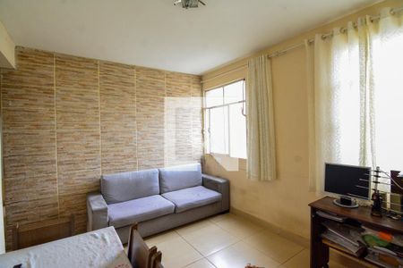 Sala de apartamento à venda com 3 quartos, 70m² em Califórnia, Belo Horizonte