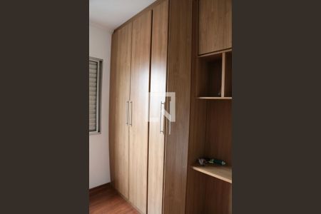 Quarto de apartamento para alugar com 2 quartos, 78m² em Jaguaribe, Osasco