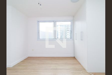 Suíte de apartamento à venda com 3 quartos, 110m² em Barra da Tijuca, Rio de Janeiro