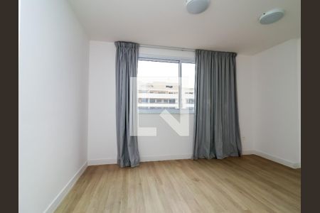 Suíte de apartamento para alugar com 3 quartos, 115m² em Barra da Tijuca, Rio de Janeiro