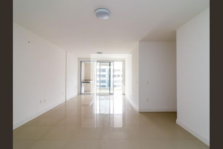 Sala de apartamento para alugar com 3 quartos, 115m² em Barra da Tijuca, Rio de Janeiro