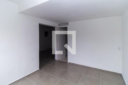 Sala de casa para alugar com 2 quartos, 60m² em Jardim Tietê, São Paulo