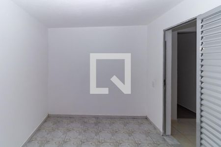 Quarto 1 de casa para alugar com 2 quartos, 60m² em Jardim Tietê, São Paulo