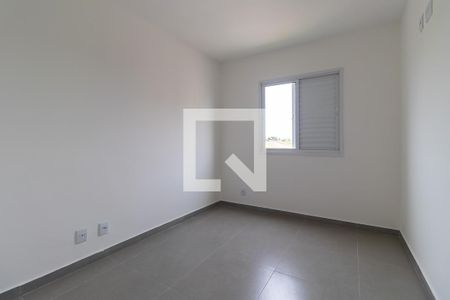 Quarto 2 de apartamento para alugar com 2 quartos, 48m² em Jardim Samambaia, Campinas