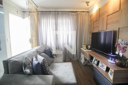 Sala de casa de condomínio para alugar com 2 quartos, 70m² em Vila Nivi, São Paulo