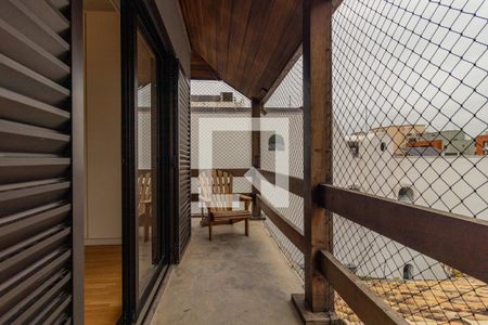 Casa à venda com 422m², 3 quartos e 3 vagas Casa à venda com 422m², 3 quartos e 3 vagasVaranda da Suíte 1