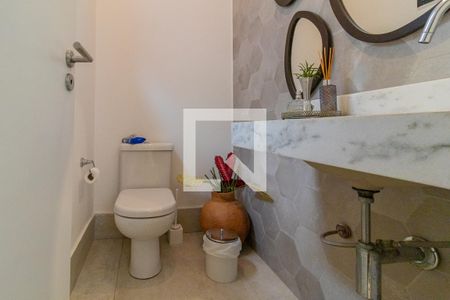 Casa à venda com 422m², 3 quartos e 3 vagas Casa à venda com 422m², 3 quartos e 3 vagasLavabo