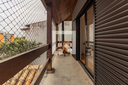 Casa à venda com 422m², 3 quartos e 3 vagas Casa à venda com 422m², 3 quartos e 3 vagasVaranda da Suíte 1