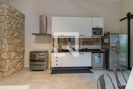 Casa à venda com 422m², 3 quartos e 3 vagas Casa à venda com 422m², 3 quartos e 3 vagasCozinha