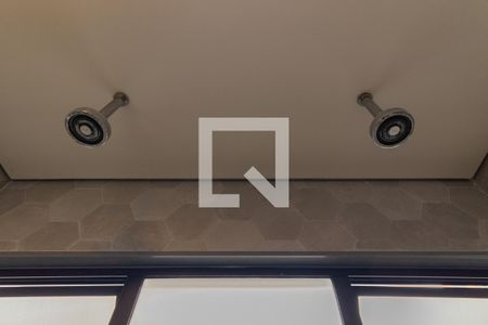 Casa à venda com 422m², 3 quartos e 3 vagas Casa à venda com 422m², 3 quartos e 3 vagasBanheiro da Suíte 1