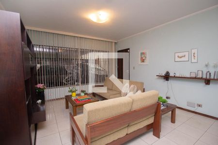 Sala de casa à venda com 3 quartos, 138m² em Vila Picinin, São Paulo
